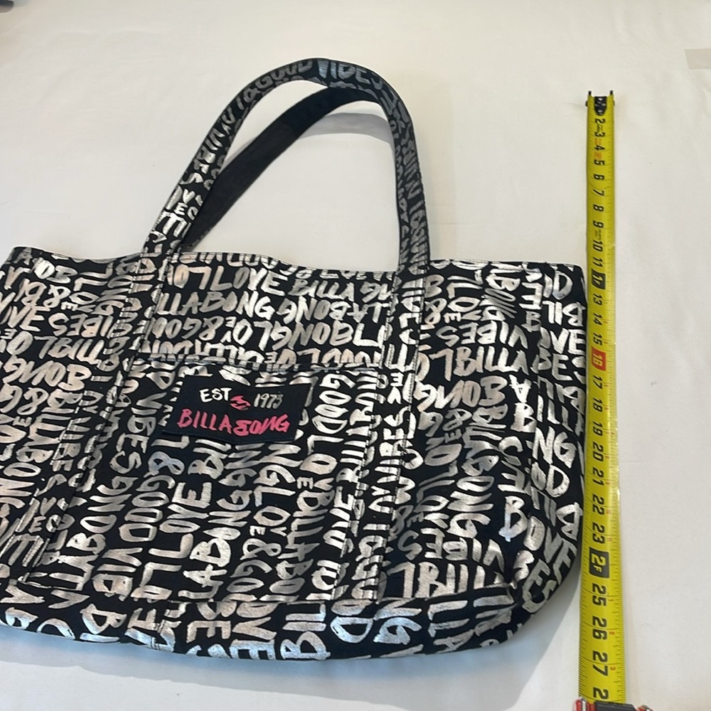 Billabong Black and White REVERSIBLE Tote Bag - Picture 2 of 6